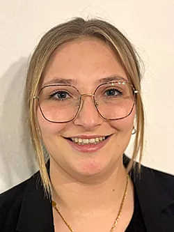 Jasmin Lurz - PhysioTREFF Karlstadt Jasmin Lurz - PhysioTREFF Karlstadt